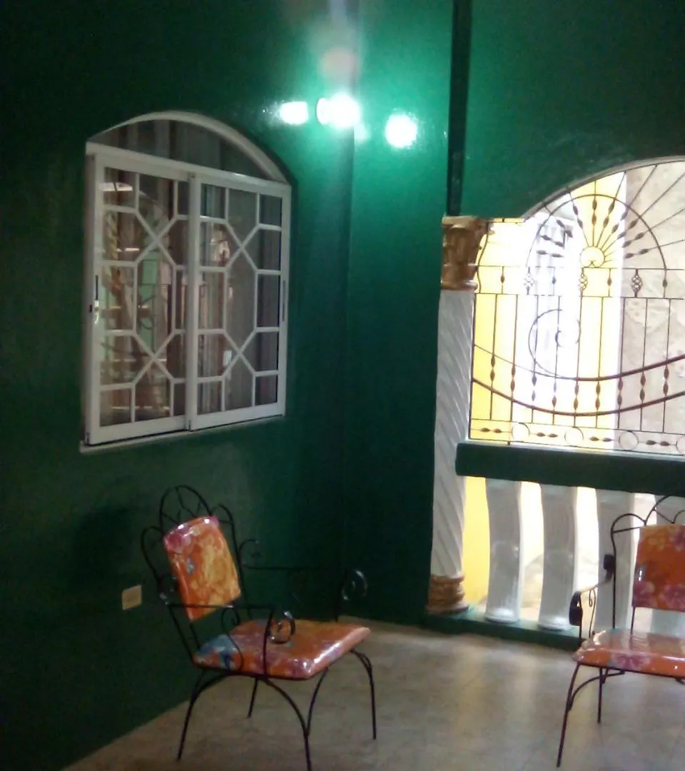 منزل للإقامة شقة Spanish Town  في Nady'S Cozy Comfort